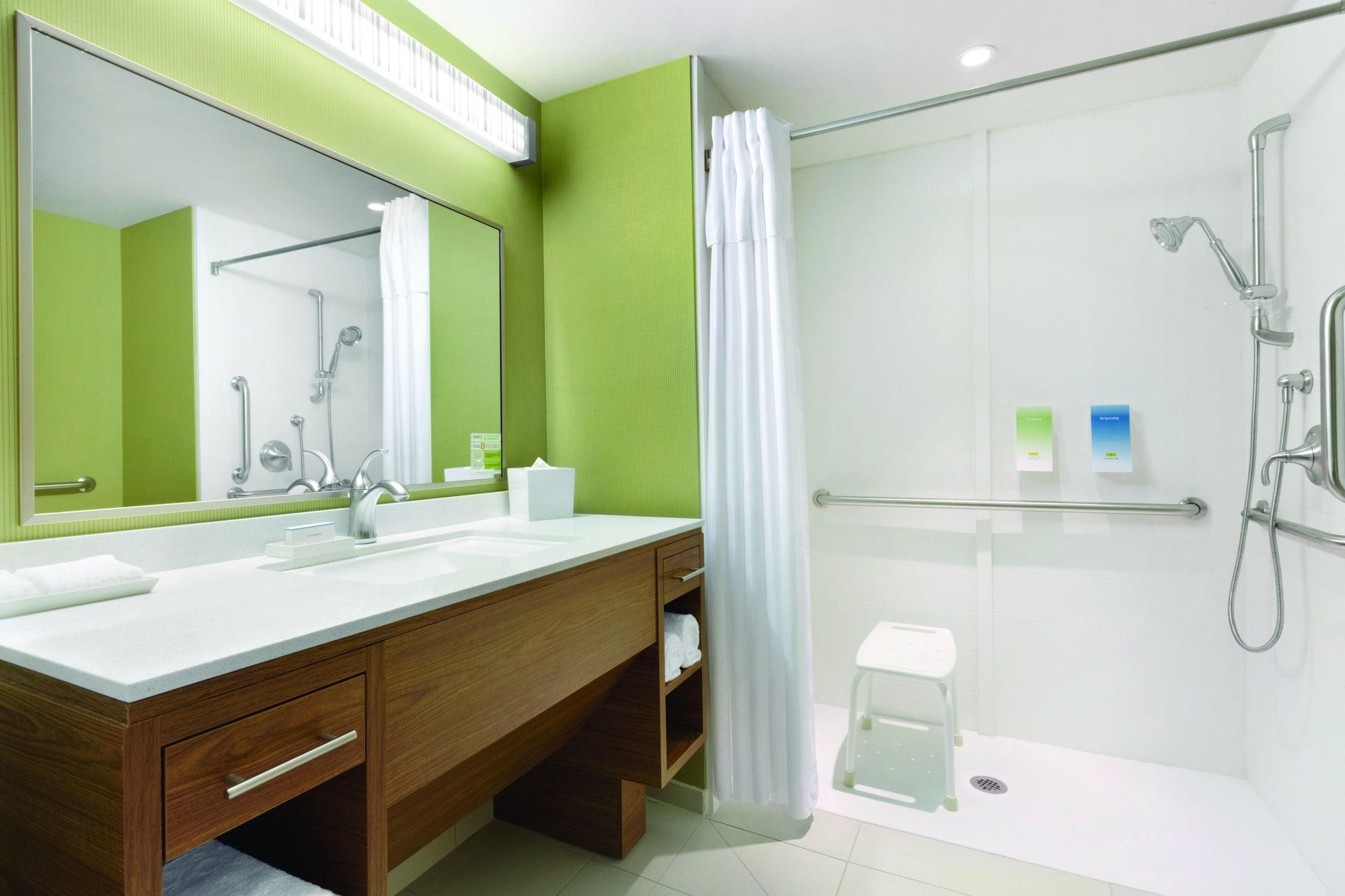 Home2 By Hilton Downtown Area 3*