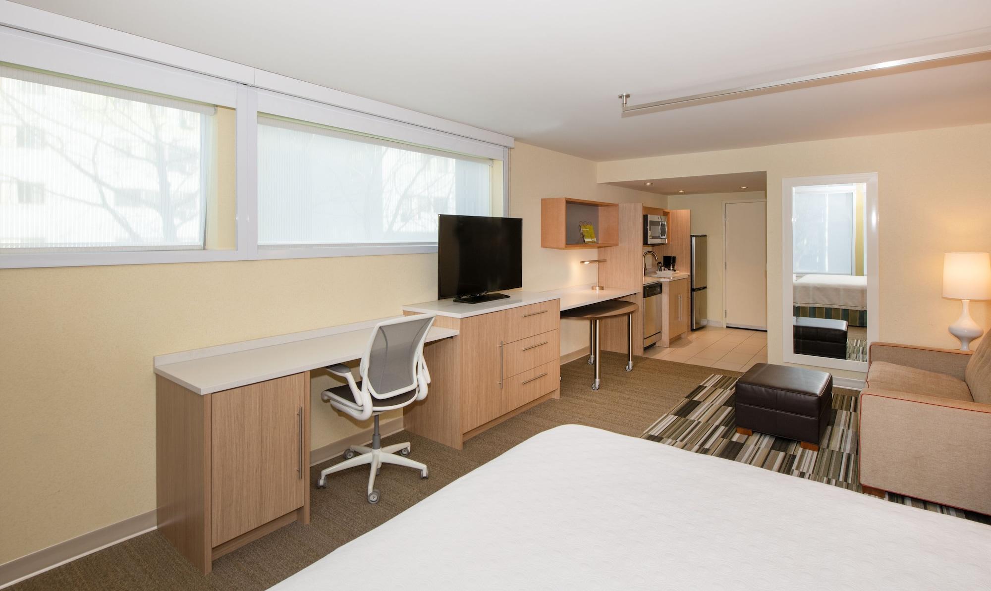 Home2 By Hilton Downtown Area 3*